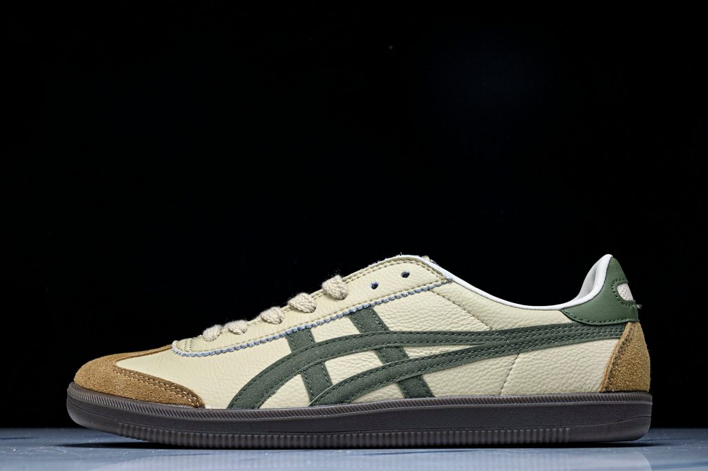 Onitsuka Tiger Tokuten Beige / Verde Oliva / Marrón