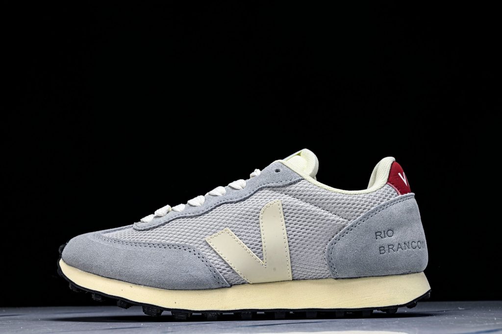VEJA Rio Branco Alveomesh Gris / Beige / Rojo