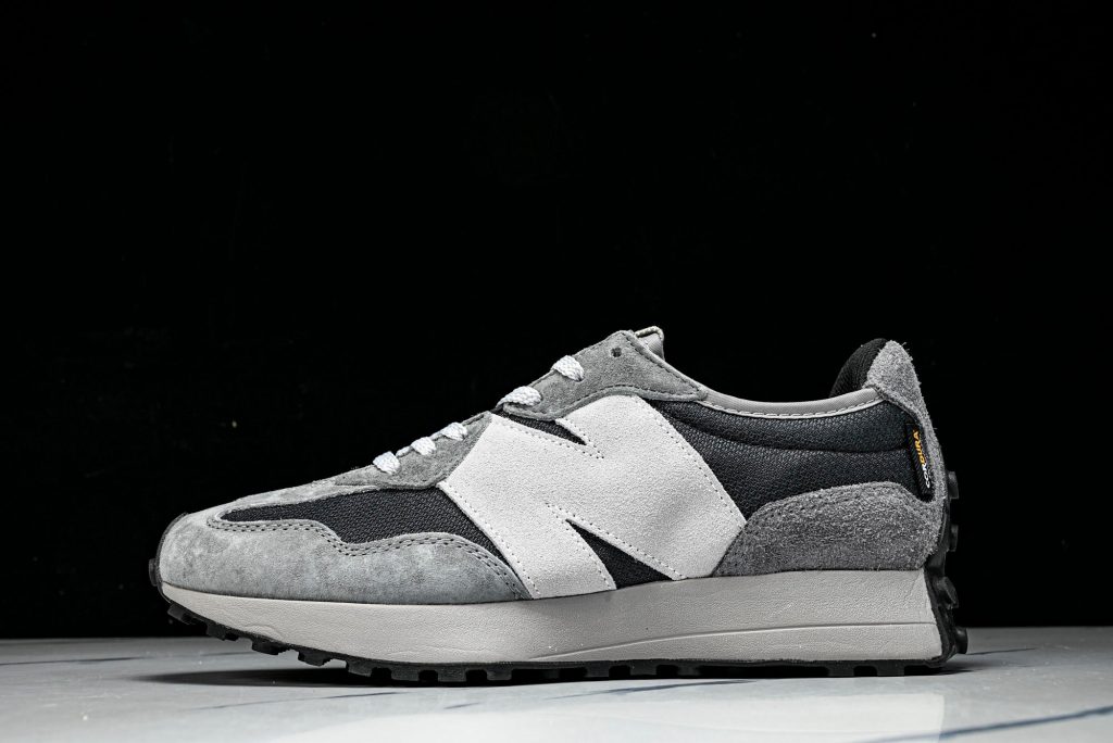 NB 327 Gris / Negro / Blanco