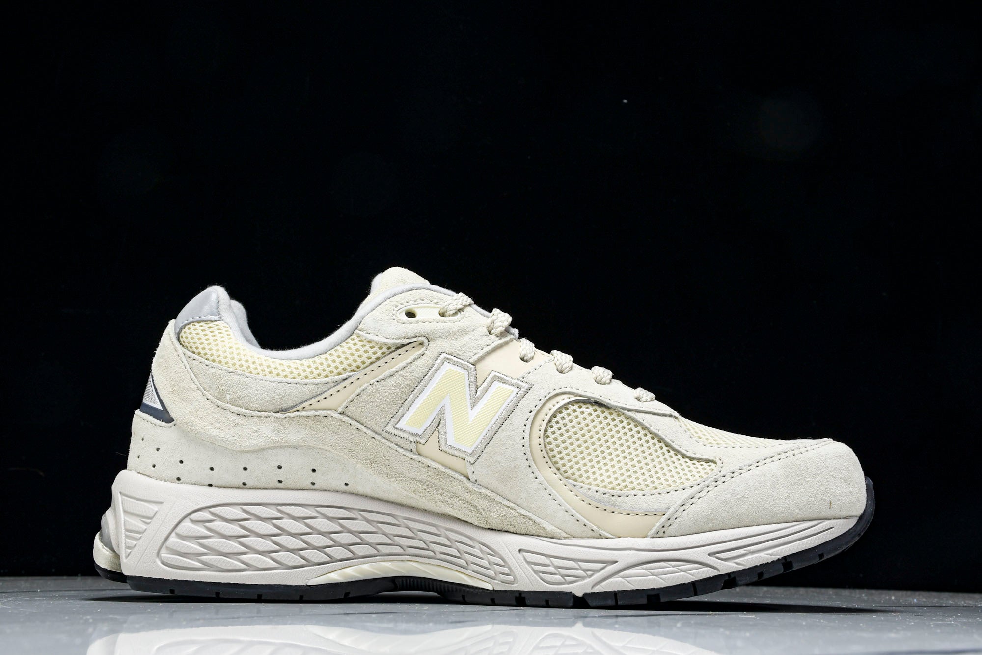 NB 2002R Hueso / Blanco Roto / Azul Marino - Imagen 2