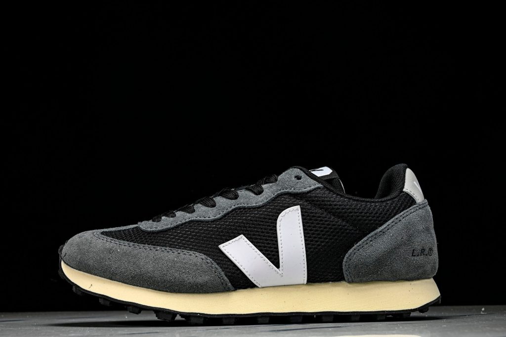 VEJA Rio Branco Alveomesh Negro / Blanco / Gris