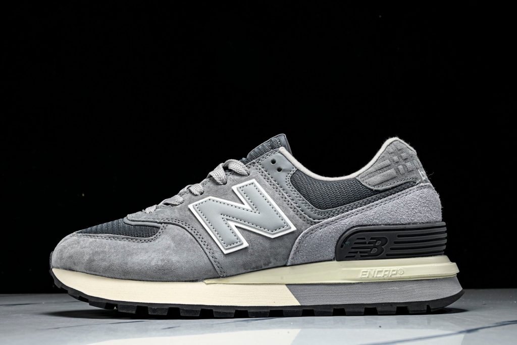 NB 574 Gris / Negro / Blanco Roto