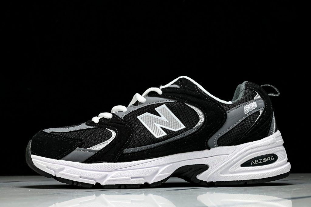 NB 530 Negro / Gris