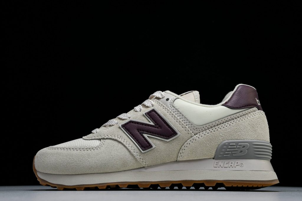 NB 574 Blanco Roto / Ciruela
