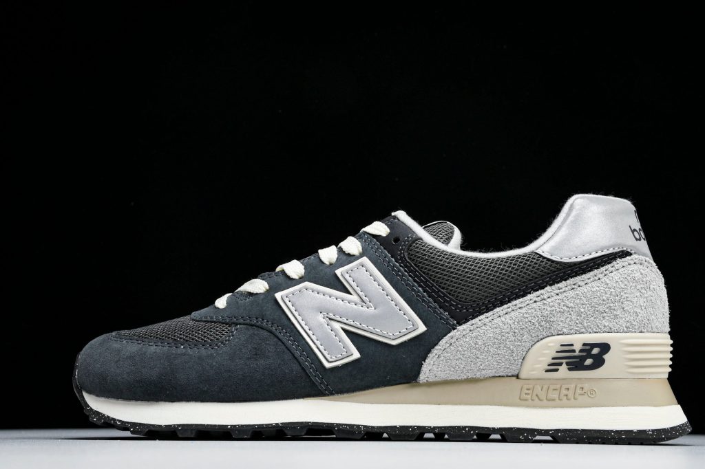 NB 574 Gris Oscuro / Gris Claro / Plata