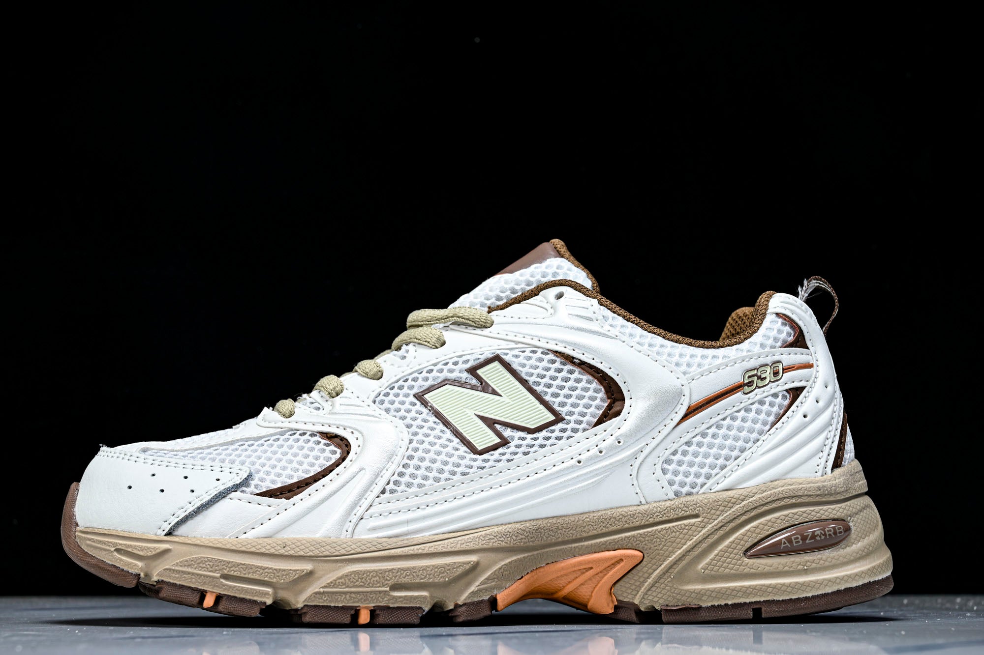 NB 530 Blanco / Marrón / Beige