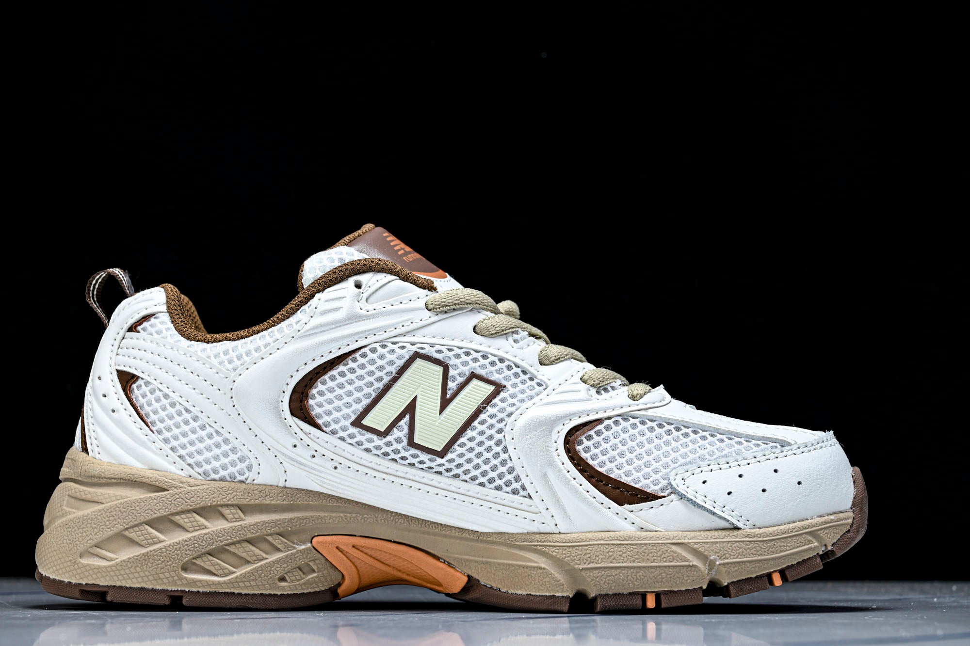 NB 530 Blanco / Marrón / Beige - Imagen 2
