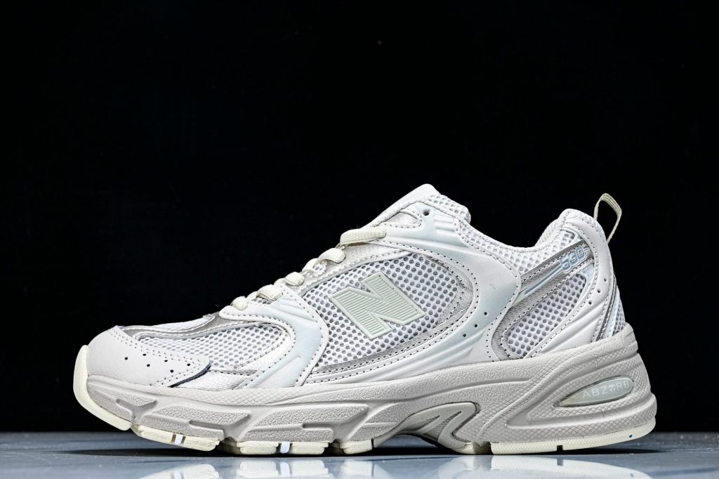 NB 530 Beige / Gris