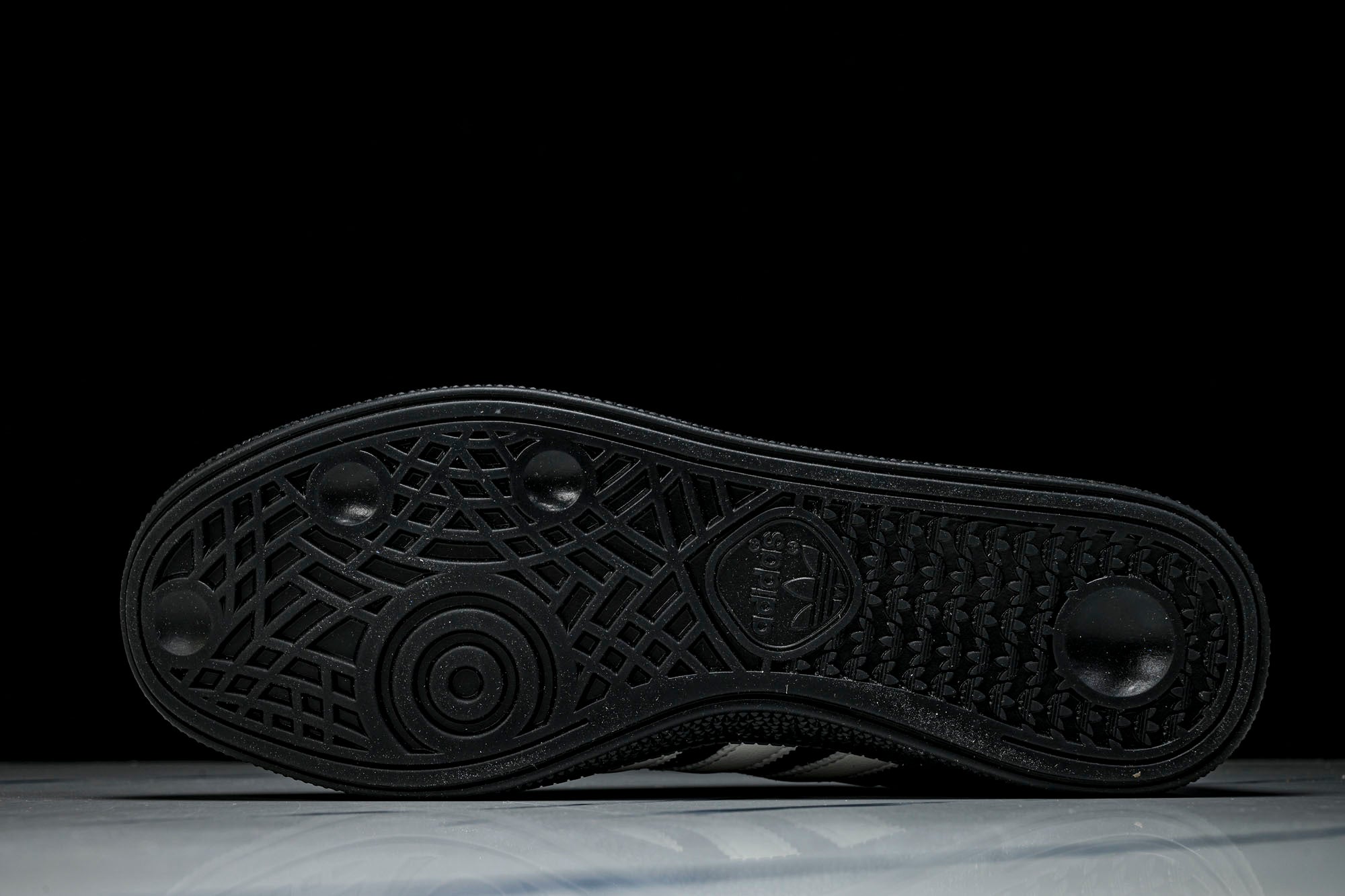 adidas Handball Spezial Negro / Blanco / Dorado - Imagen 4