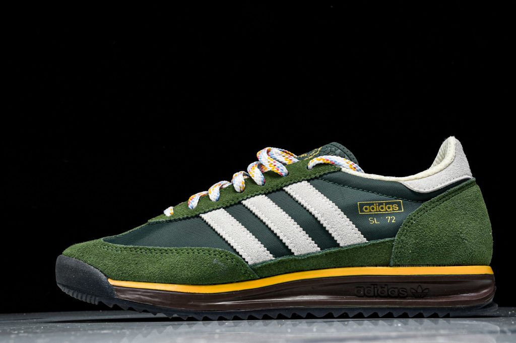 adidas SL 72 RS Verde Oliva / Blanco Roto