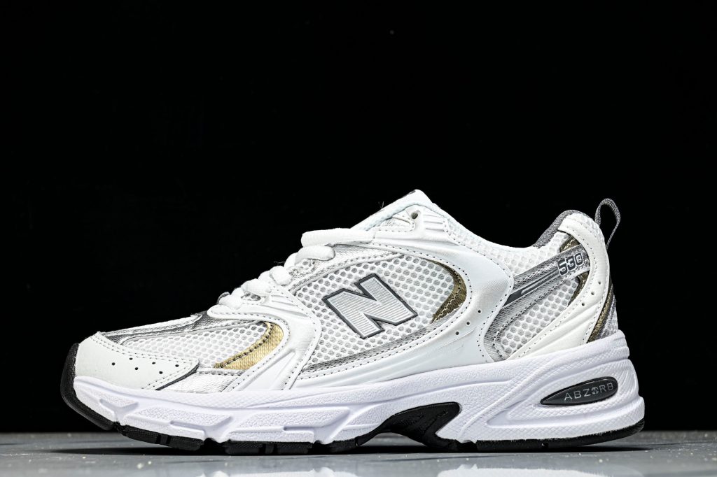 NB 530 Blanco / Dorado