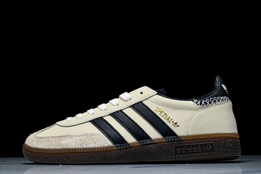 adidas Handball Spezial Beige / Negro