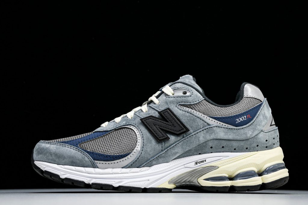NB 2002R x JJJJound Gris / Azul Marino / Crema