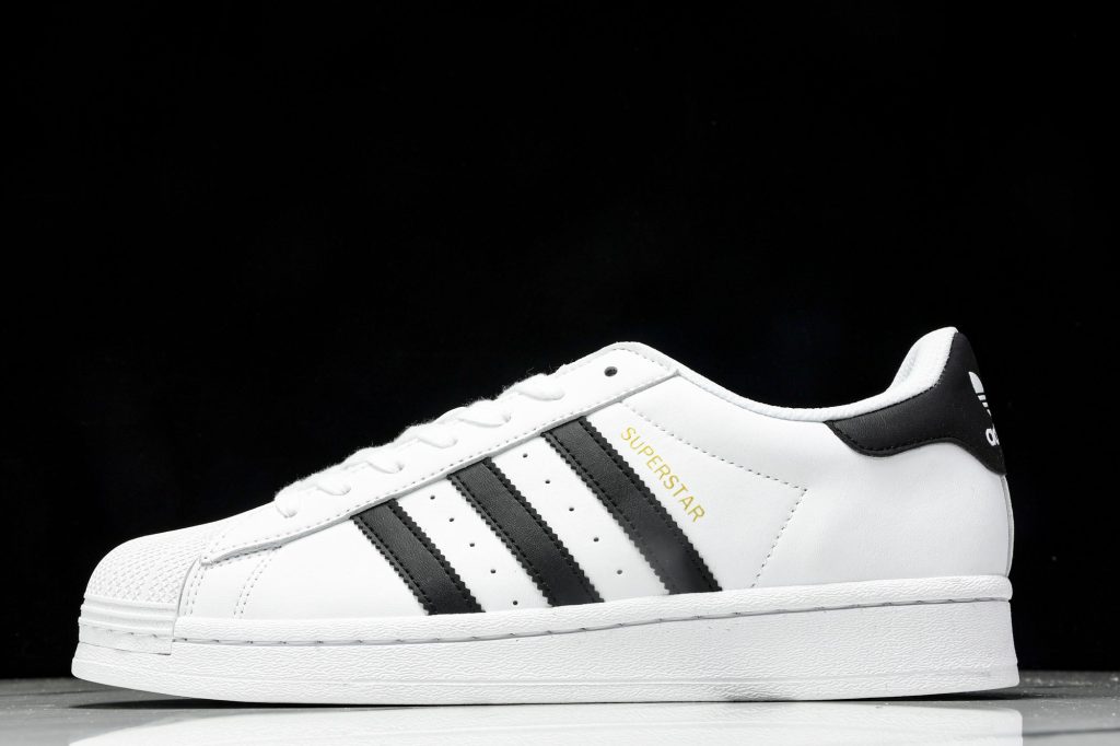 adidas Superstar J Blanco / Negro / Dorado