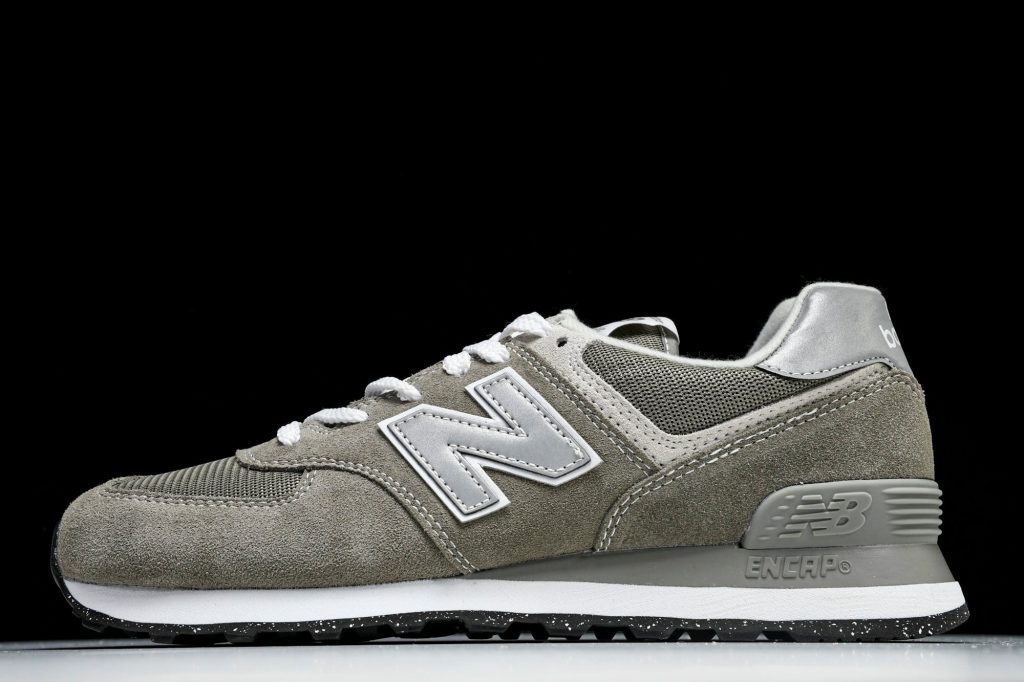 NB 574 Gris Verdoso / Plata / Blanco