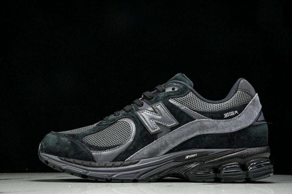 NB 2002R Negro / Negro
