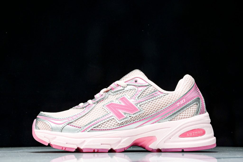NB 740 Blanco Roto / Rosa / Plata