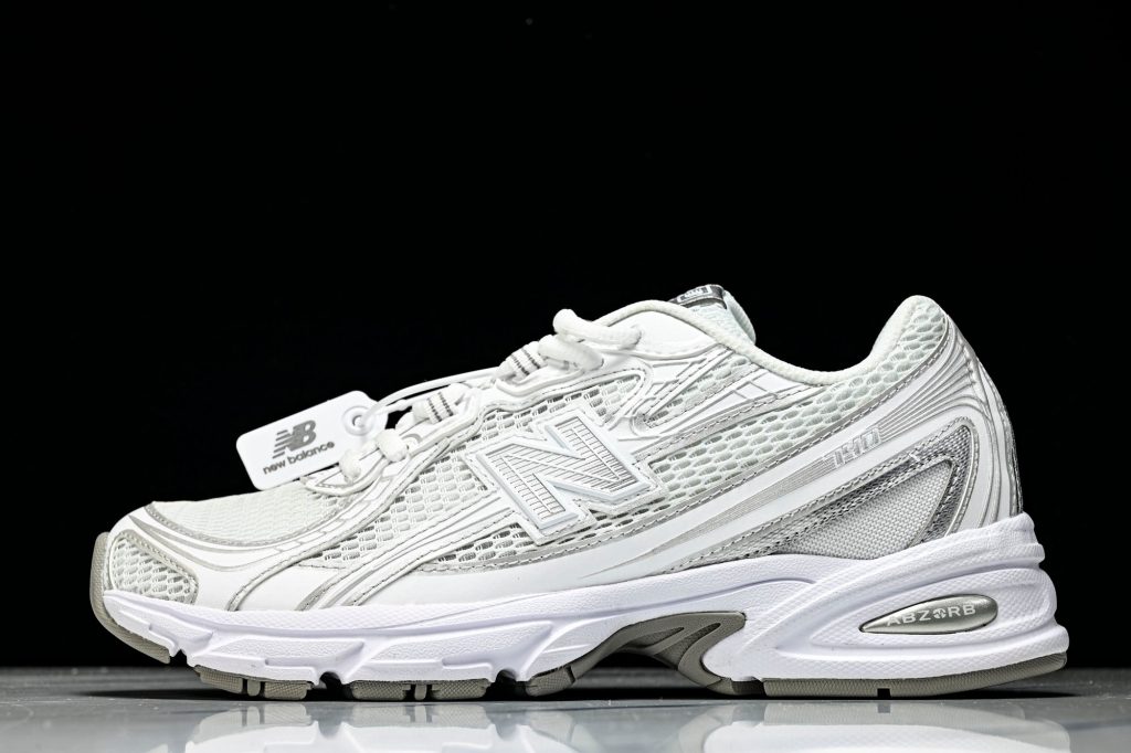 NB 740 Blanco / Plata