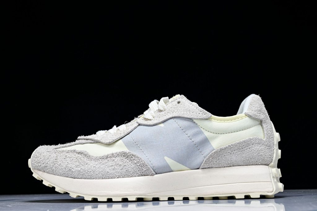 NB 327 Gris / Crudo / Azul Bebé