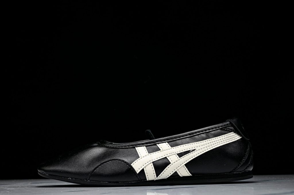 Onitsuka Tiger Gymnarina Negro / Crema