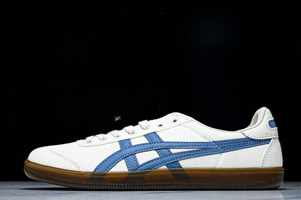Onitsuka Tiger Tokuten Blanco crema / Azul / Rojo